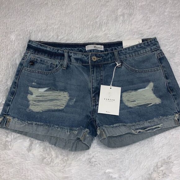 NWT Kancan Mid Rise Distressed CuffJean Shorts Size Large - Picture 1 of 9